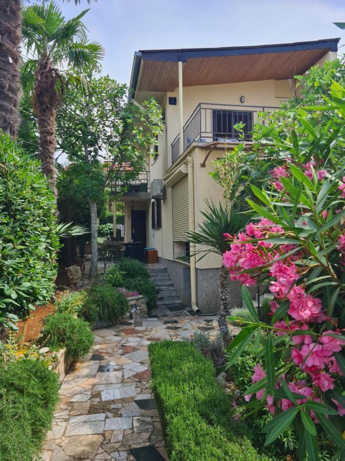 Apartman Tamy Малинска Екстериор снимка